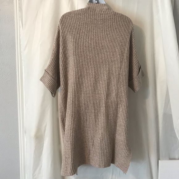 Dee Dee tan duster - Picture 6 of 8